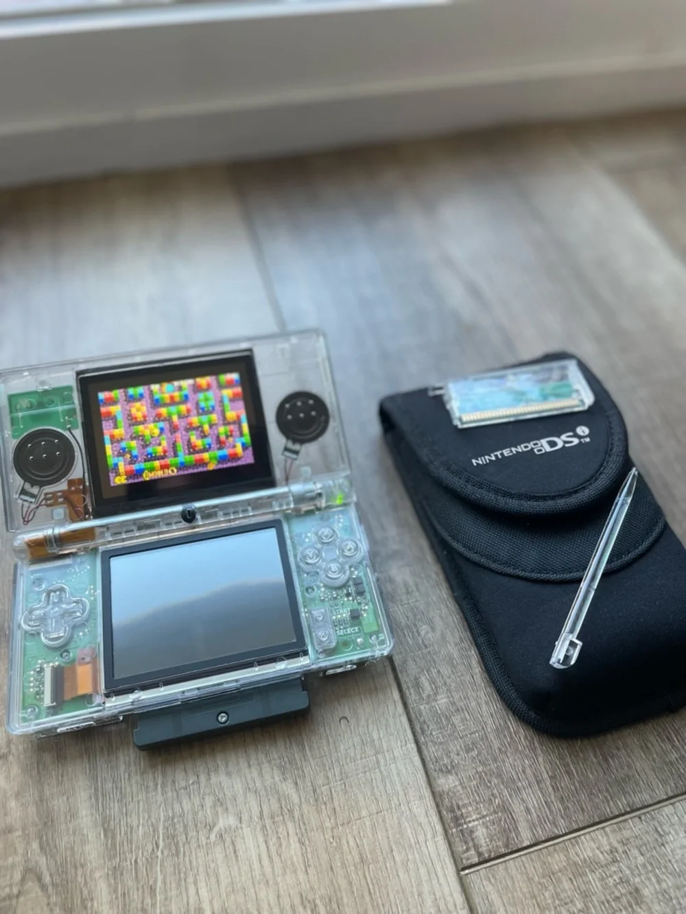 Nintendo DS Transparent Clear Shell with Carry Pouch and clear Stylus
